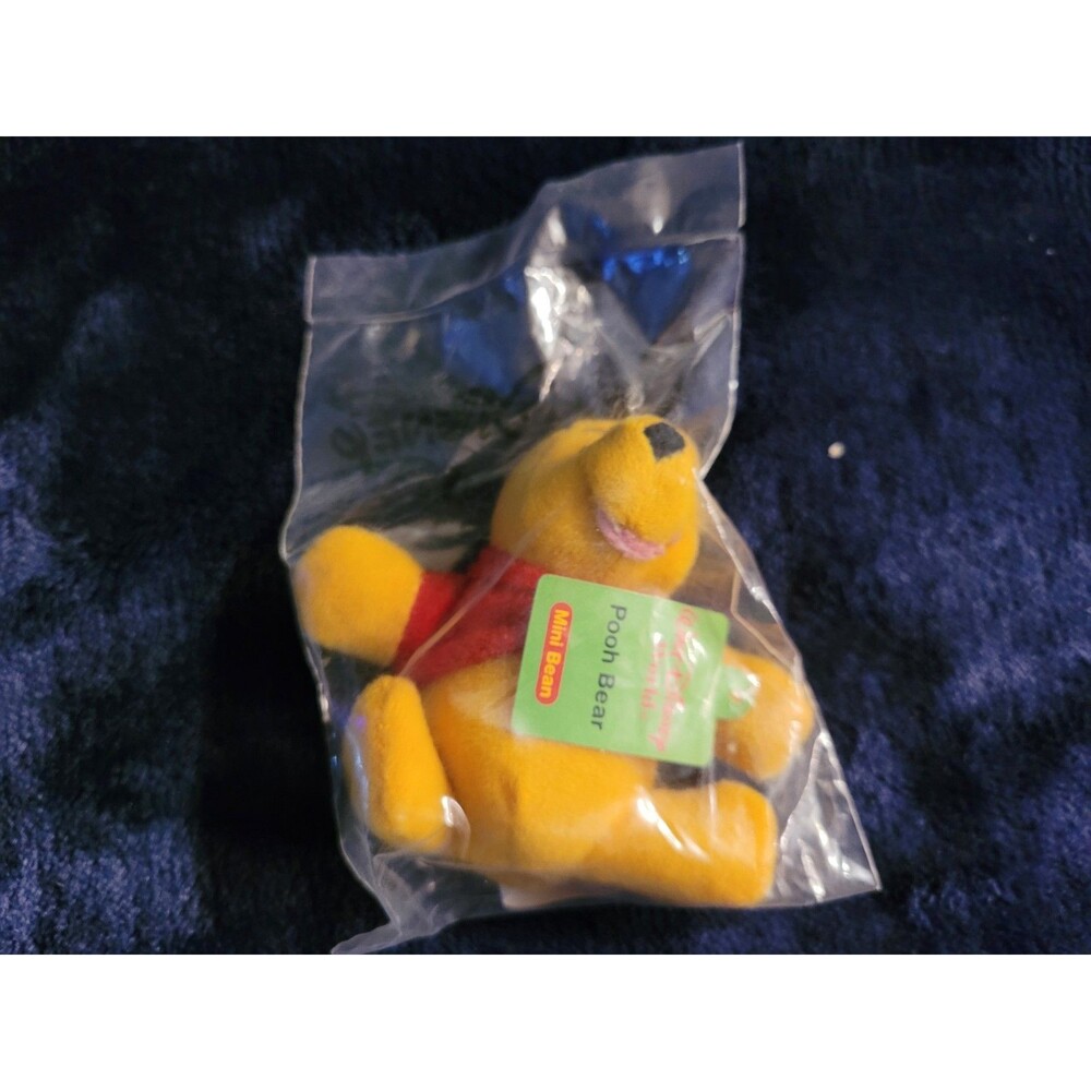 2001 Kellogg’s Winnie the Pooh Mini Bean Bag Disney World Promo Sealed
